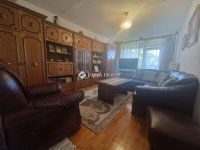 Eladó panellakás, Pécsett 52.9 M Ft, 3 szobás