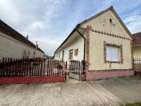 Eladó családi ház, Újpetrén 22 M Ft, 5 szobás