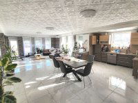 Eladó családi ház, Baracskán 127 M Ft, 8 szobás