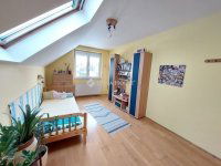 Eladó családi ház, III. kerületben 230 M Ft, 5 szobás