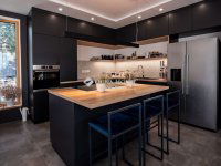 Eladó családi ház, Balatonalmádiban 499 M Ft, 6 szobás