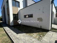 Eladó ikerház, XVIII. kerületben 173 M Ft, 5 szobás