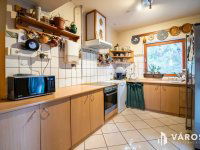 Eladó családi ház, Velencén 95 M Ft, 5+2 szobás