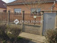 Eladó családi ház, Jászberényben 40 M Ft, 3 szobás