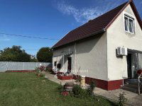 Eladó családi ház