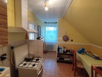Eladó családi ház, Tatabányán 124.99 M Ft, 8 szobás