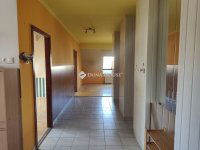 Eladó téglalakás, Székesfehérvárott 65 M Ft, 1+3 szobás