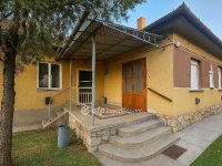 Eladó családi ház, Monoron 65 M Ft, 3 szobás