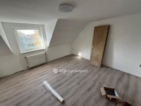 Eladó családi ház, Majosházán 129 M Ft, 6+2 szobás