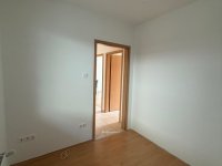 Eladó téglalakás, Pécsett 75 M Ft, 2+1 szobás