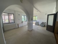 Eladó családi ház, Bólyban 51.9 M Ft, 6 szobás