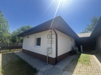 Eladó sorház, Nagytarcsán 95.9 M Ft, 4 szobás