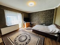 Eladó családi ház, Tápiószecsőn 89.9 M Ft, 6 szobás