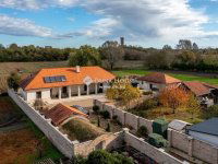 Eladó családi ház, Dabason 249 M Ft, 8 szobás