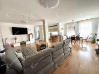 Eladó családi ház, Inárcson 135 M Ft, 5 szobás