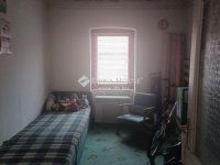 Eladó családi ház, Pécsett 48.5 M Ft, 4 szobás