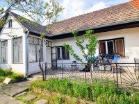 Eladó családi ház, Nagymaroson 42 M Ft, 2 szobás