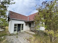 Eladó családi ház, Nagyvenyimen 16 M Ft, 1 szobás