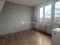 Eladó téglalakás, Szombathelyen 39.99 M Ft, 3 szobás