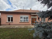 Eladó családi ház, Törökszentmiklóson, Erdős Imre utcában