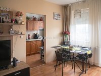 Eladó téglalakás, Veszprémben 86.5 M Ft, 3 szobás