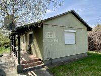 Eladó nyaraló, Ráckevén 37.8 M Ft, 2 szobás