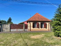 Eladó családi ház