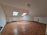 Eladó családi ház, XVIII. kerületben 260 M Ft, 8+1 szobás