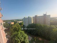 Eladó panellakás, Pécsett 39.9 M Ft, 2 szobás