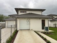 Kiadó ikerház, albérlet, Debrecenben 550 E Ft / hó, 4 szobás