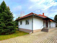 Eladó családi ház, Balatonfenyvesen 129 M Ft, 5 szobás