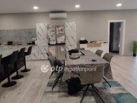 Eladó családi ház, Pápán 180 M Ft, 5+2 szobás