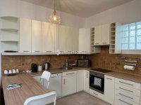 Eladó téglalakás, VI. kerületben 164.9 M Ft, 6 szobás