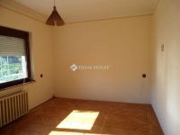 Eladó családi ház, Pécsett 120 M Ft, 5 szobás