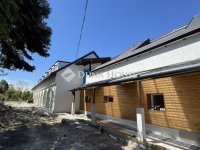 Eladó téglalakás, Vecsésen 75 M Ft, 2 szobás