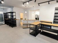 Eladó üzlethelyiség