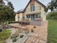 Eladó családi ház, Balatonfűzfőn 149.9 M Ft, 2+5 szobás