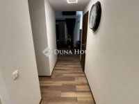 Eladó téglalakás, Esztergomban 125 M Ft, 5 szobás