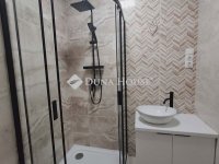 Eladó téglalakás, Pécsett 59.9 M Ft, 3 szobás