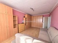 Eladó panellakás, Vácon 58 M Ft, 2 szobás / költözzbe.hu