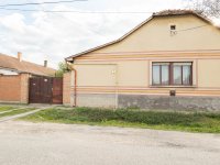 Eladó családi ház, Kiskunfélegyházán 36.9 M Ft, 6 szobás