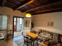 Eladó családi ház, Kemenesszentpéteren 8.9 M Ft, 2 szobás