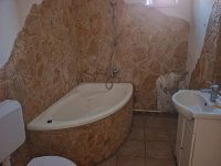 Eladó családi ház, Bicsérden 69 M Ft, 5 szobás