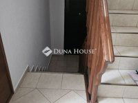 Eladó családi ház, XVI. kerületben 440 M Ft, 8 szobás