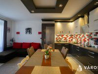 Eladó téglalakás, Győrött 94.5 M Ft, 4 szobás