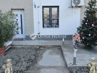 Eladó családi ház, Szegeden 37.5 M Ft, 2 szobás