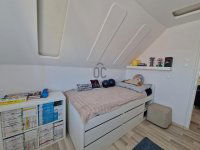 Eladó családi ház, Cegléden 94.5 M Ft, 5 szobás