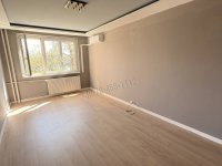 Eladó panellakás, III. kerületben 92.99 M Ft, 3 szobás