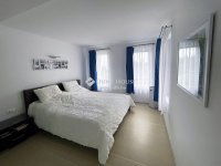 Eladó családi ház, Csopakon 398 M Ft, 6 szobás