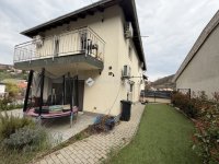 Eladó ikerház, Pécsett 119.9 M Ft, 4 szobás